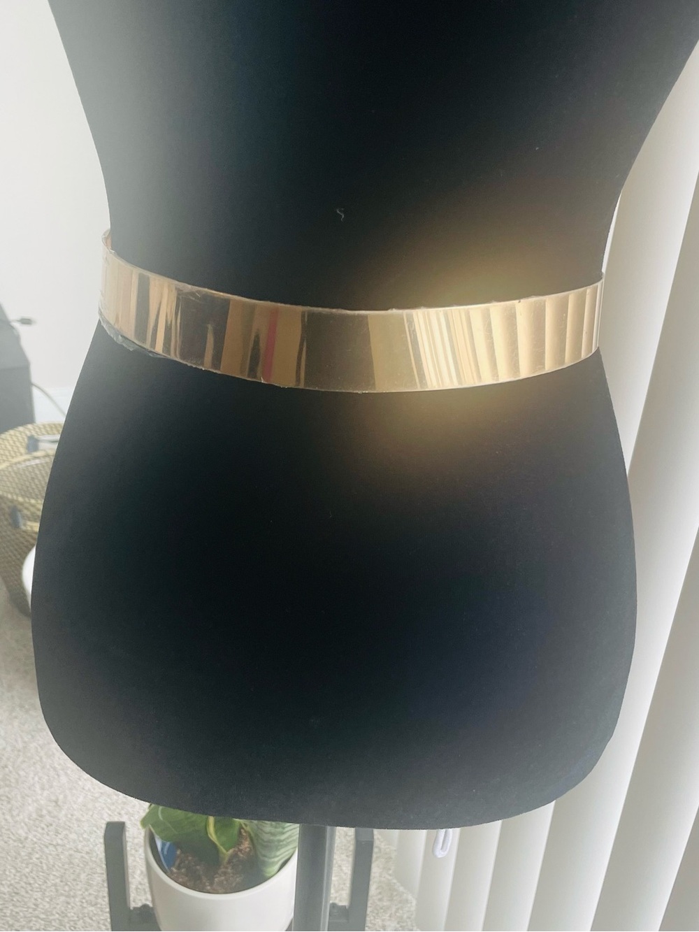 Missguided Shiny Gold Metal Waist Belt